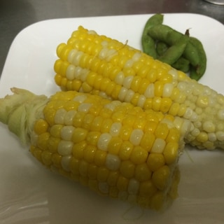 やっぱり レンジより蒸し器  蒸しとうもろこし